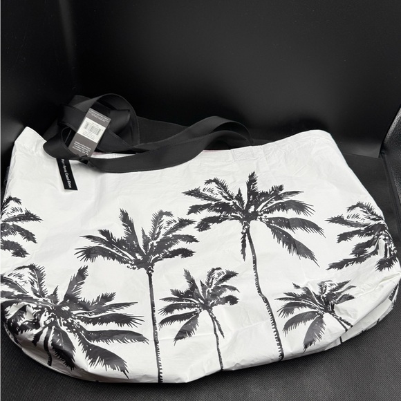 Aloha Collection Super Limited Edition Holo Holo Tote - Picture 2 of 6